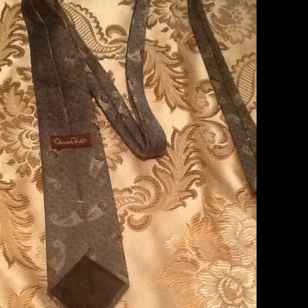 EUC Vintage OSCAR DE LA RENTA Paisley Necktie - Picture 2 of 5